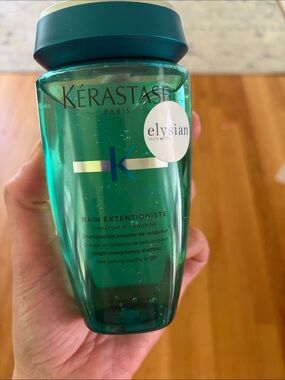 Kérastase Bain Extentioniste Green Shampoo Bottle